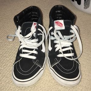 Women’s black high top vans